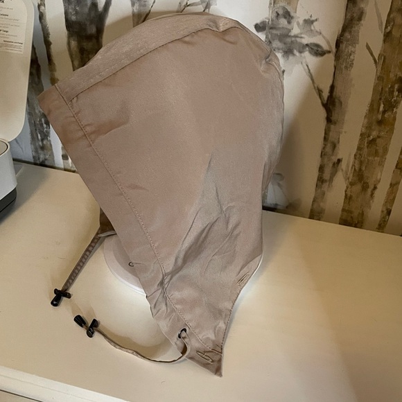 All weather jacket size XL. Button on/off hood. Miss Gallery water-resistant - Picture 8 of 14